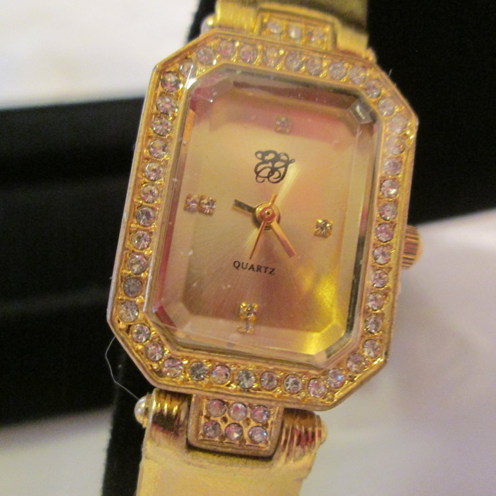 Elizabeth Taylor White Diamonds Rectangle Gold Watch Nwt